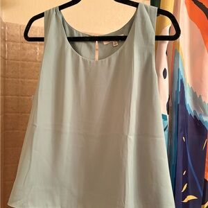 Sleeveless Scoop Tank Top in Pale Green